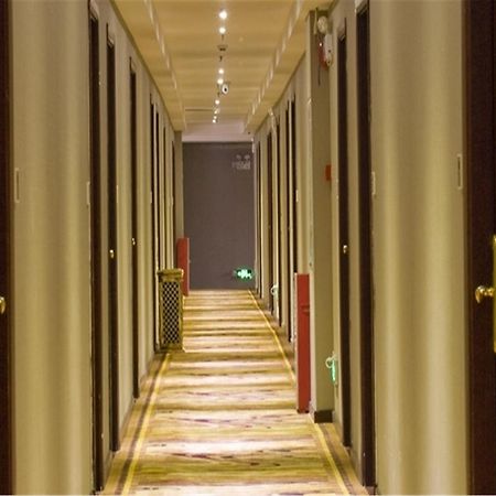 Lu Jiang Tian Yue Hotel Guangzhou Eksteriør billede